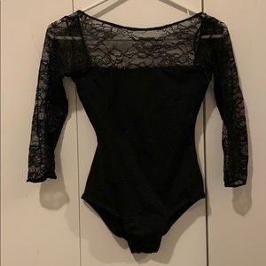 Suffolk lace 3/4 sleeve leotard